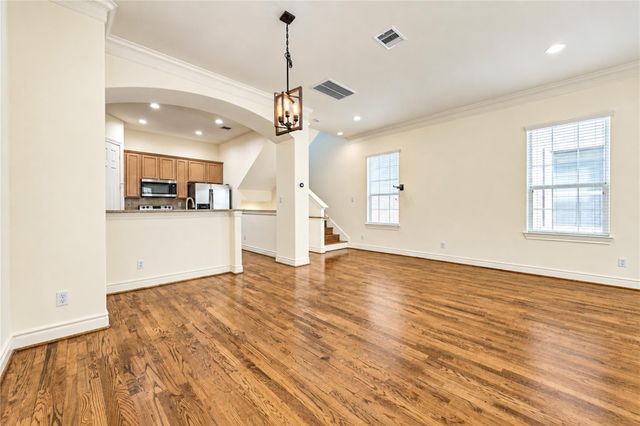 1610 Colorado St, Houston, TX 77007