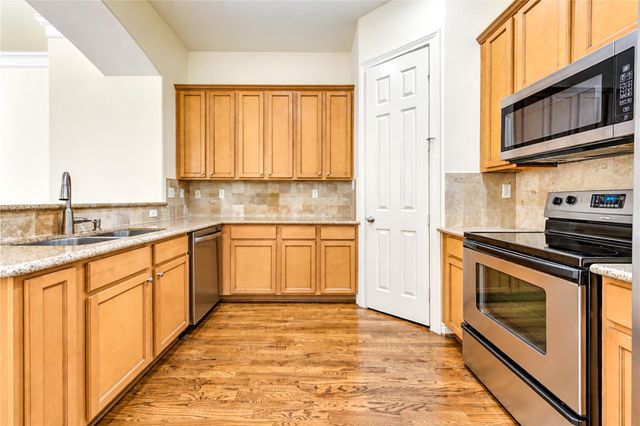 1610 Colorado St, Houston, TX 77007