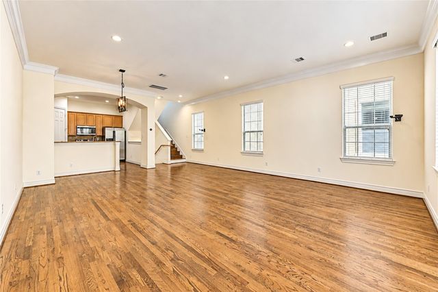 1610 Colorado St, Houston, TX 77007