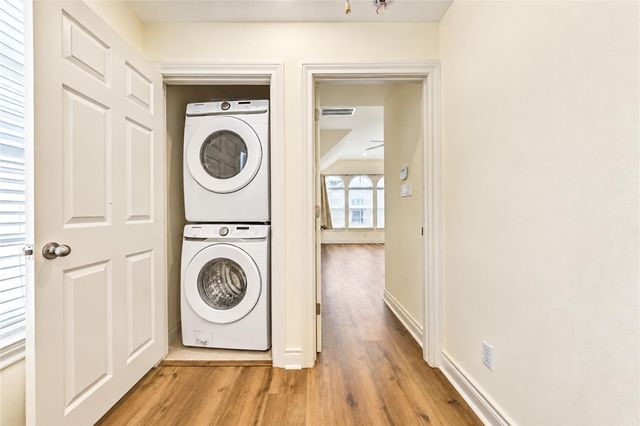 1610 Colorado St, Houston, TX 77007