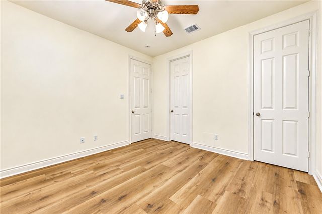 1610 Colorado St, Houston, TX 77007