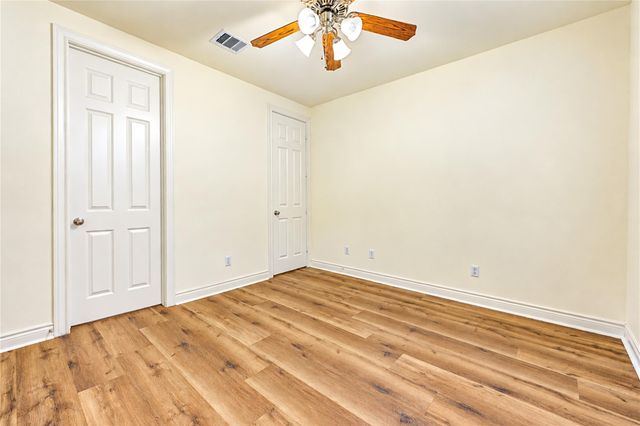 1610 Colorado St, Houston, TX 77007