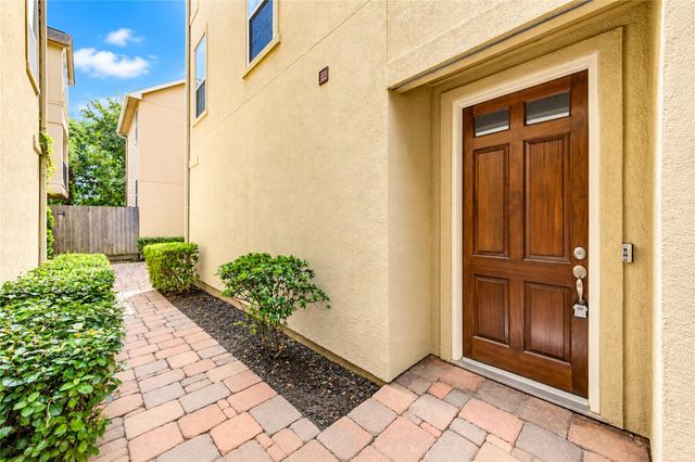 1610 Colorado St, Houston, TX 77007