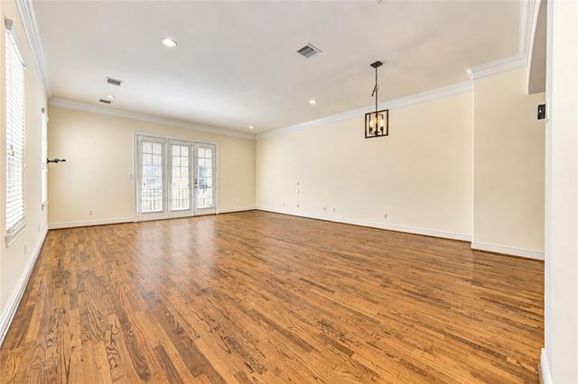 1610 Colorado St, Houston, TX 77007