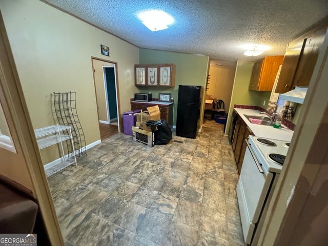 100 Indian Falls Drive, Forsyth, GA 31029