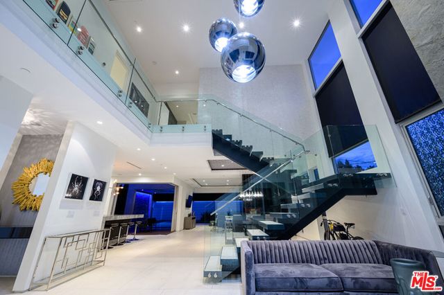 6660 COLGATE Avenue, Los Angeles, CA 90048