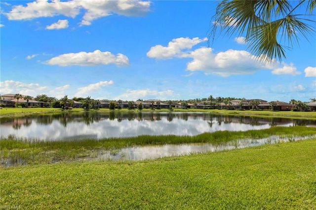 4719 Abaca CIR, Naples, FL 34119