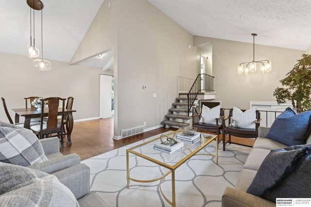 2305 N 127th Circle, Omaha, NE 68164