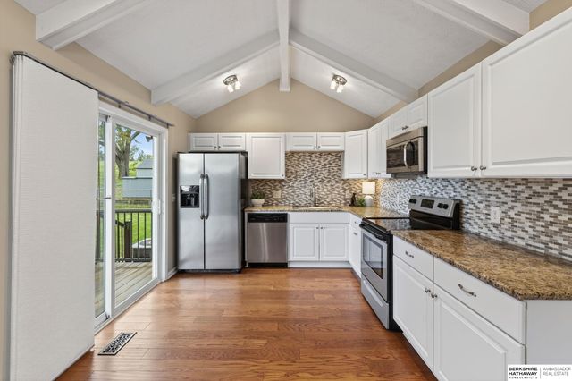 2305 N 127th Circle, Omaha, NE 68164