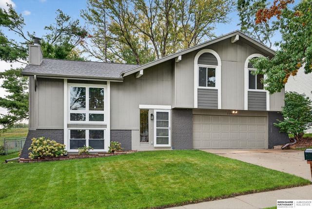 2305 N 127th Circle, Omaha, NE 68164