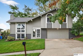 2305 N 127th Circle, Omaha, NE 68164