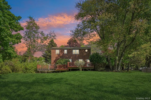 35 Old Middletown Road, New City, NY 10956