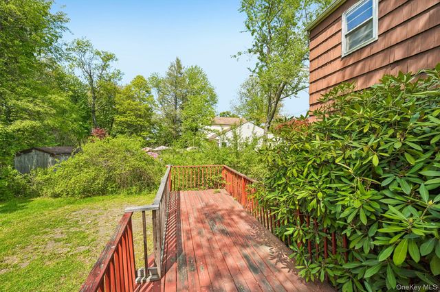 35 Old Middletown Road, New City, NY 10956