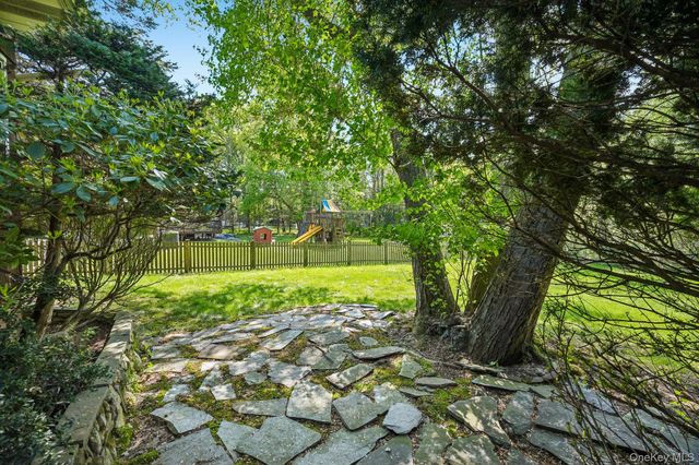 35 Old Middletown Road, New City, NY 10956