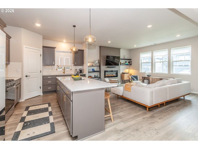 14611 Sw 78TH Ave, Tigard, OR 97224