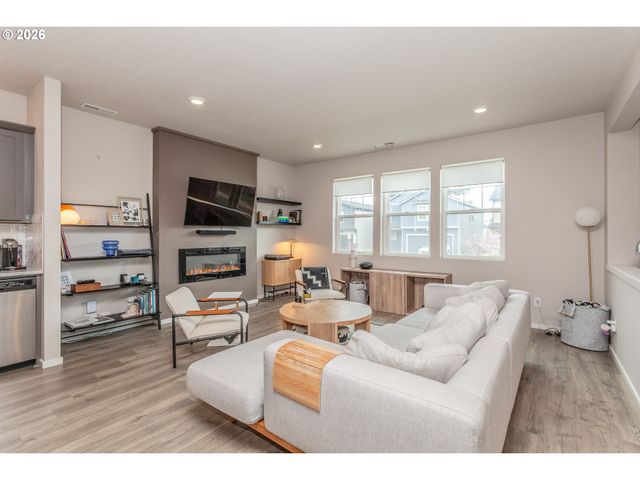 14611 Sw 78TH Ave, Tigard, OR 97224