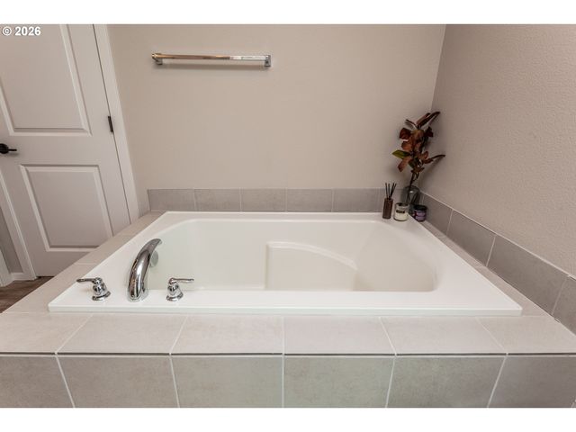 14611 Sw 78TH Ave, Tigard, OR 97224