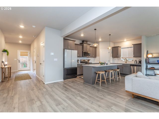 14611 Sw 78TH Ave, Tigard, OR 97224