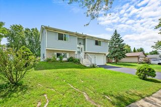 1805 Deforest Lane, Hanover Park, IL 60133