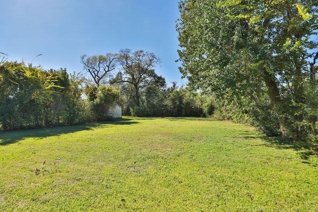 812 Coolidge Street, Channelview, TX 77530