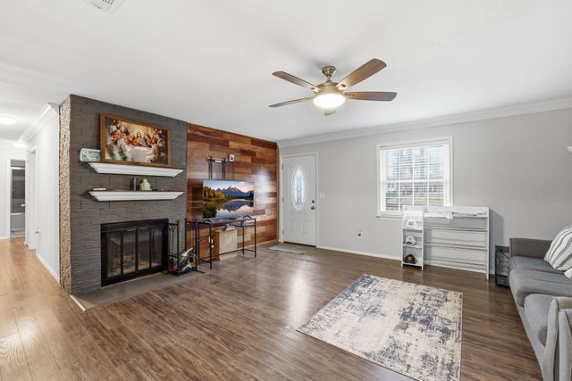 180 Creeks Bend Drive, Ringgold, GA 30736