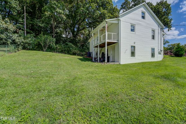 751 Jackson St Street, Bristol, TN 37620