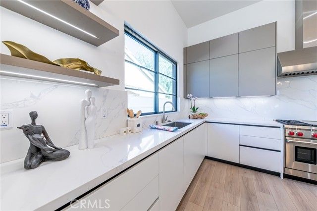 20171 Bayview Avenue, Newport Beach, CA 92660