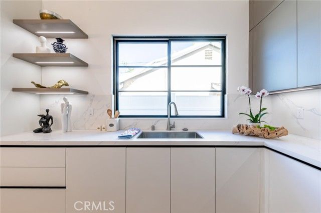 20171 Bayview Avenue, Newport Beach, CA 92660