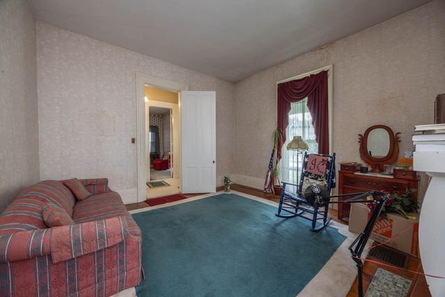 256 W 2nd Street, Paris, KY 40361