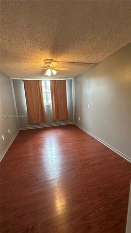 7100 NW 17 111, Plantation, FL 33313