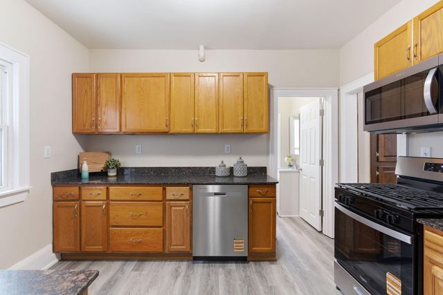 1820 Irving Avenue N, Minneapolis, MN 55411