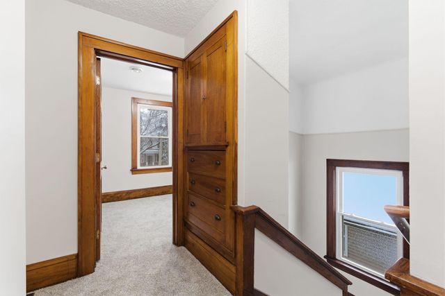 1820 Irving Avenue N, Minneapolis, MN 55411