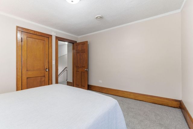 1820 Irving Avenue N, Minneapolis, MN 55411