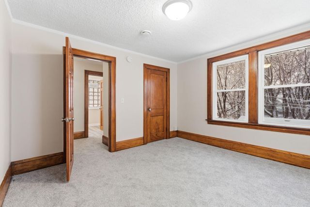 1820 Irving Avenue N, Minneapolis, MN 55411