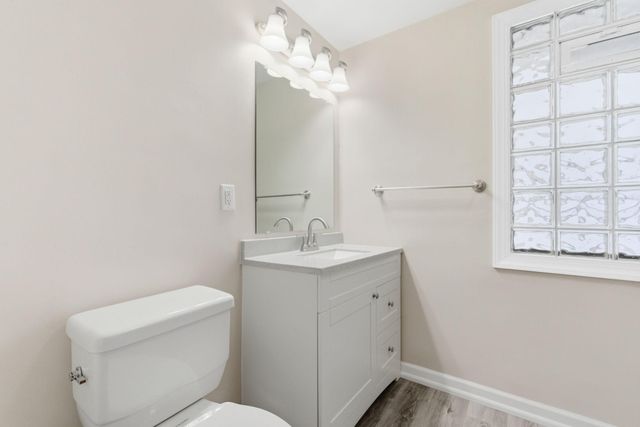 1820 Irving Avenue N, Minneapolis, MN 55411