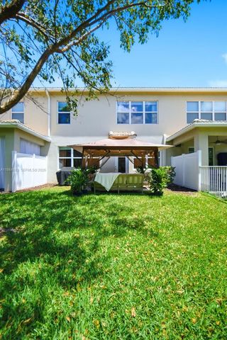 1628 Myrtle Oak Ter, Hollywood, FL 33021