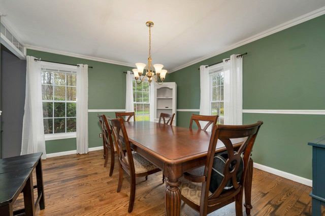 2 Cardinal Circle, Derry, NH 03038
