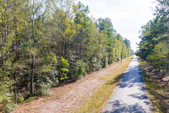 6698 Pine Shadows Road, Cleveland, TX 77328