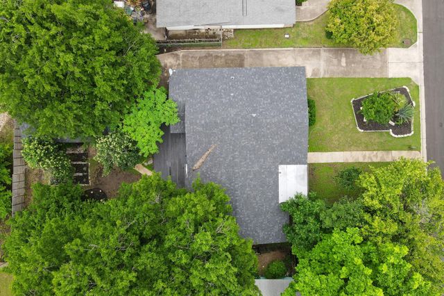 1422 Yorkshire DR, Austin, TX 78723