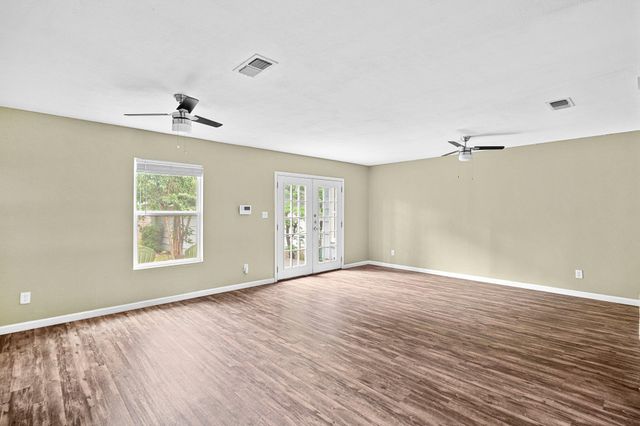 1422 Yorkshire DR, Austin, TX 78723
