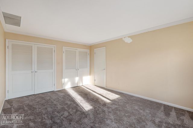 19980 W Clairview Court, Grosse Pointe Woods, MI 48236