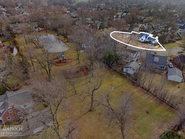 19980 W Clairview Court, Grosse Pointe Woods, MI 48236