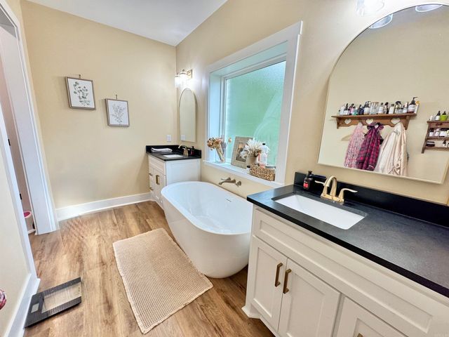 104 Lethamhill Cove, Cabot, AR 72023