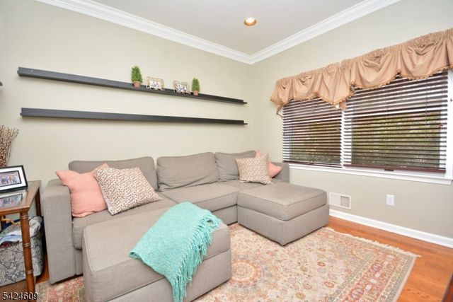 11 Devonald Dr, Bethlehem Twp., NJ 08802