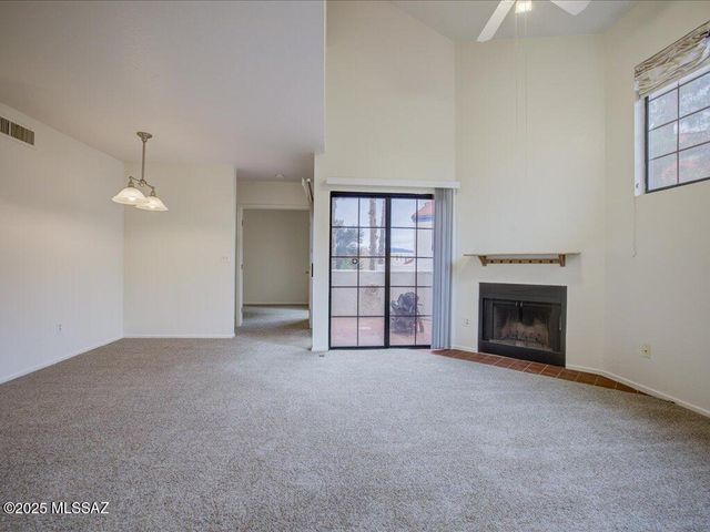 4271 N River Grove Cir Apt 236, Tucson, AZ 85719