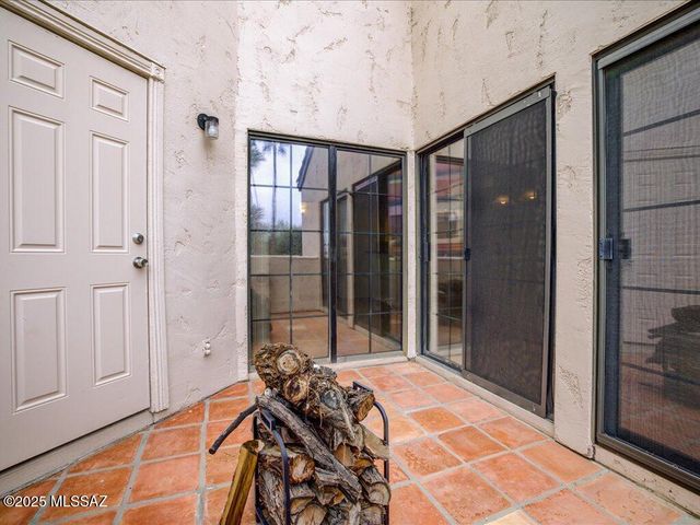 4271 N River Grove Cir Apt 236, Tucson, AZ 85719