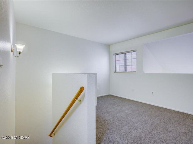 4271 N River Grove Cir Apt 236, Tucson, AZ 85719