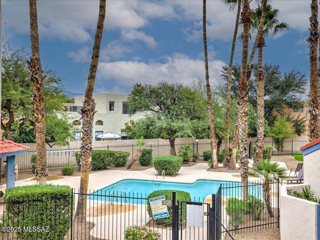 4271 N River Grove Cir Apt 236, Tucson, AZ 85719