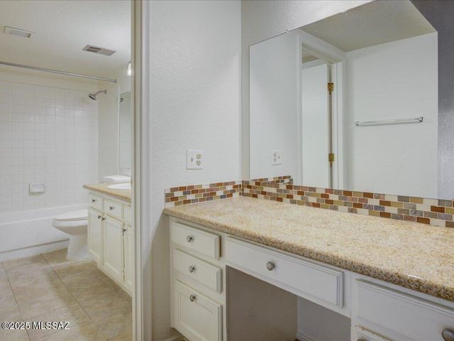 4271 N River Grove Cir Apt 236, Tucson, AZ 85719