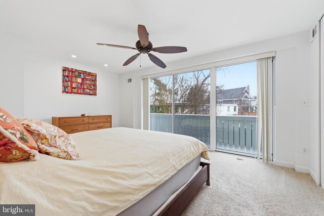 4848 RESERVOIR RD NW, Washington, DC 20007